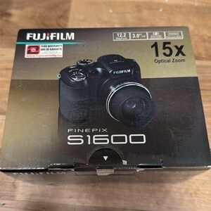 Fujifilm FinePix S1600 Black Compact Digital Camera